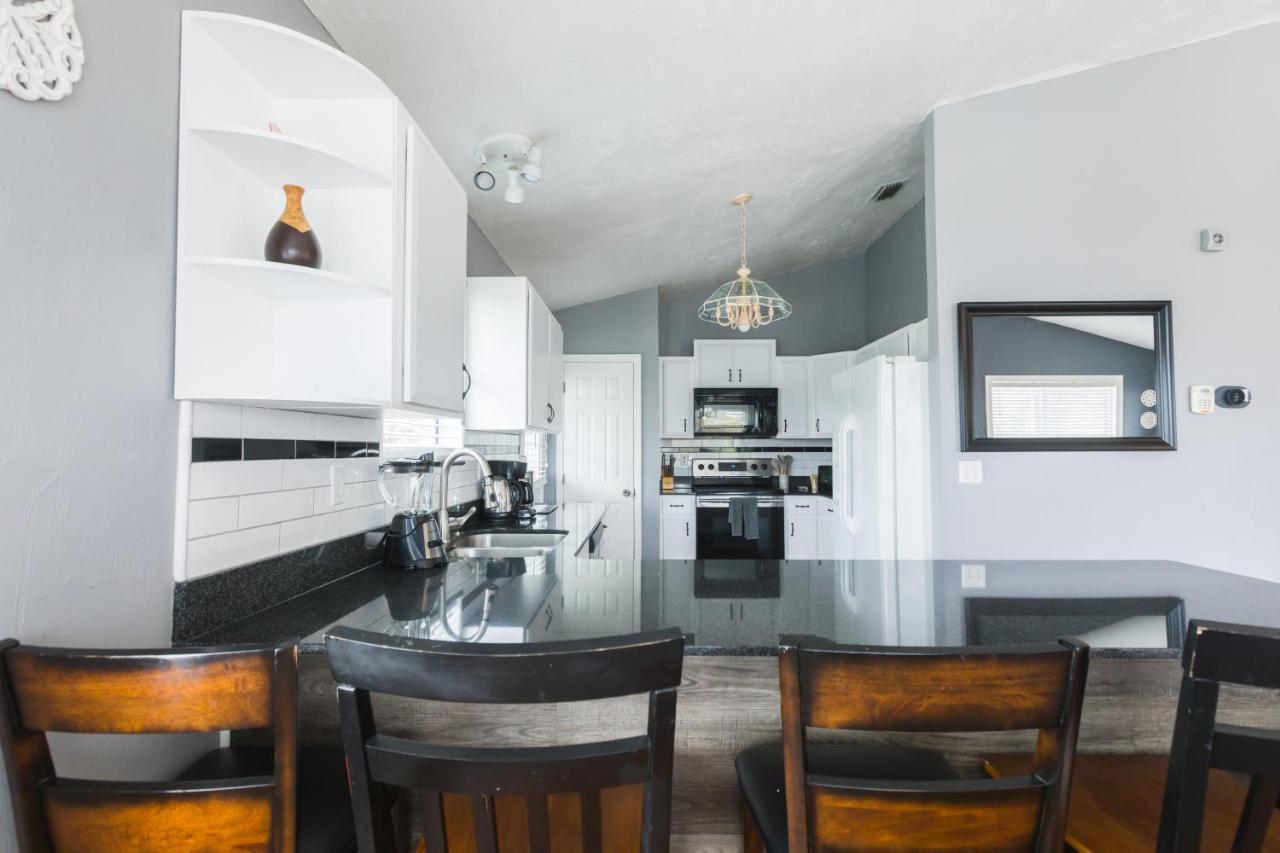 Five Bedroom Home In The Heart Of St Aug Beach Сент Августин Екстериор снимка