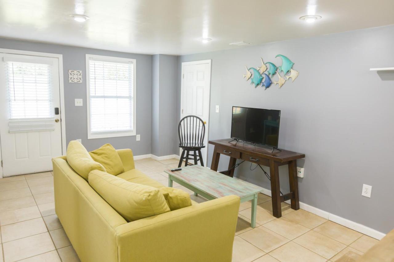 Five Bedroom Home In The Heart Of St Aug Beach Сент Августин Екстериор снимка
