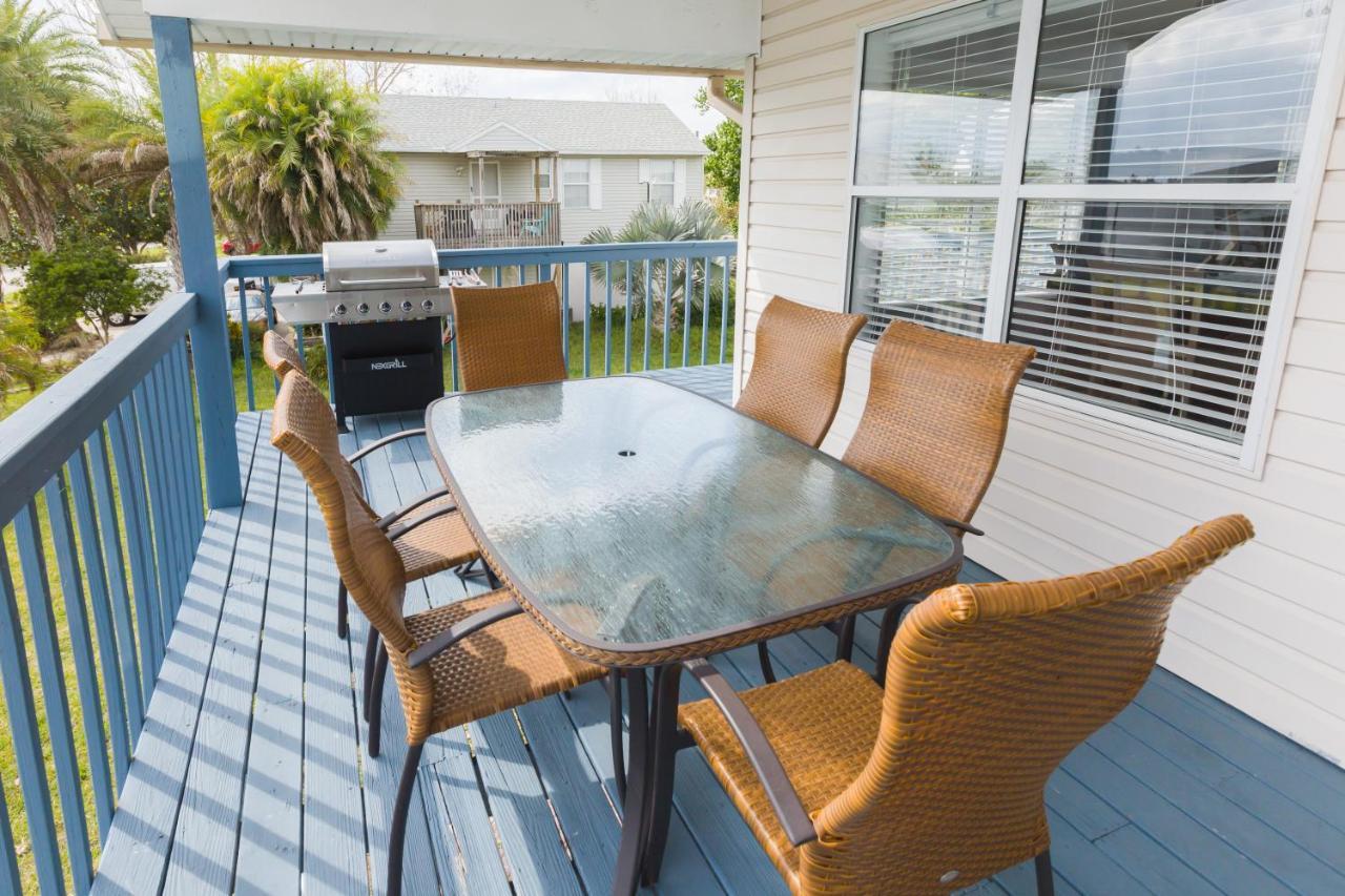 Five Bedroom Home In The Heart Of St Aug Beach Сент Августин Екстериор снимка